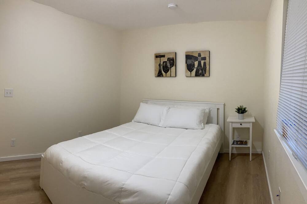 Photo of Bedroom in Shenandoah Valley
