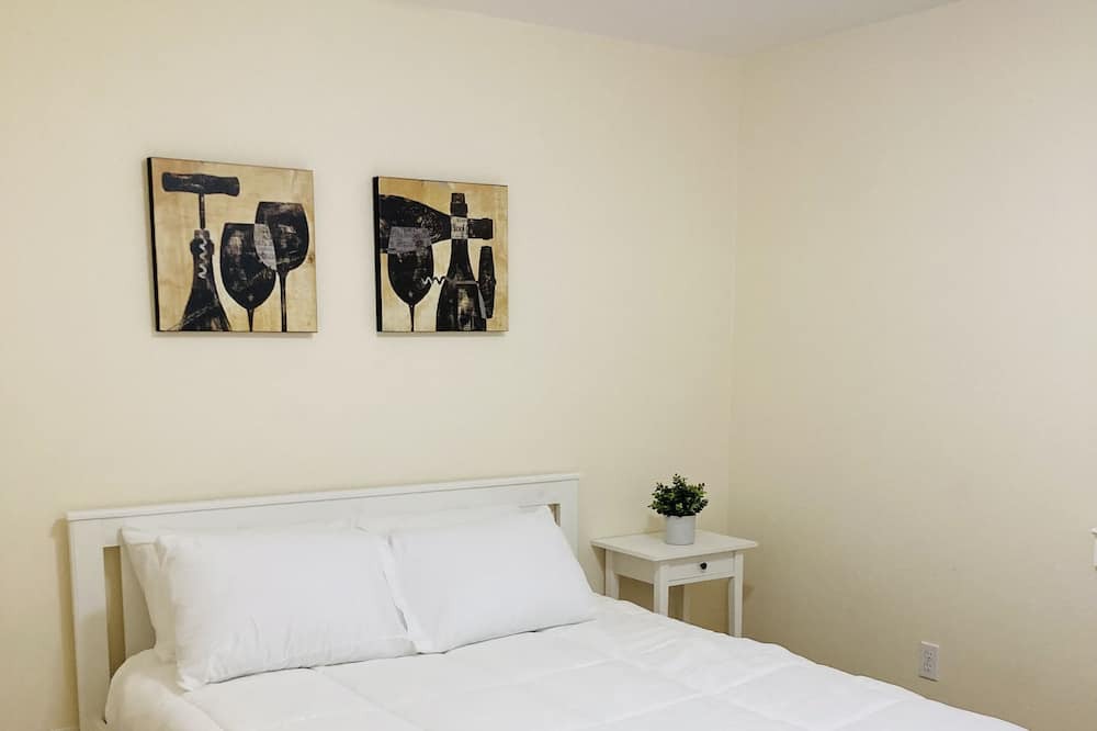 Photo of Bedroom in Shenandoah Valley