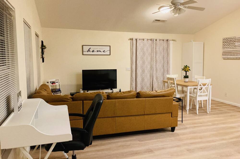 Photo of Livingroom in Shenandoah Valley
