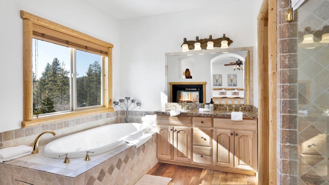 Photo of Bathroom in Fawnskin