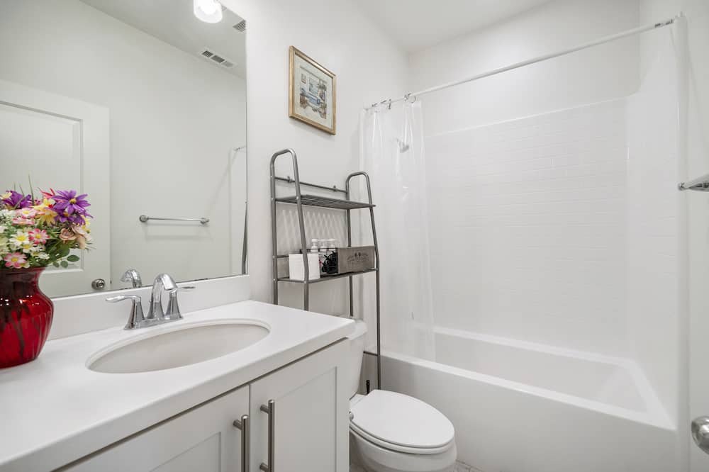 Photo of Bathroom in La Habra