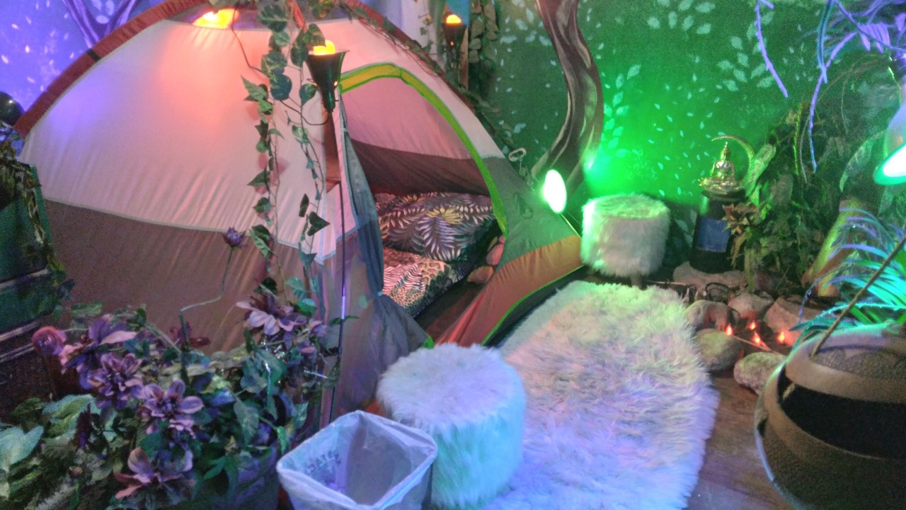 Photo of Livingroom in Valley Glen