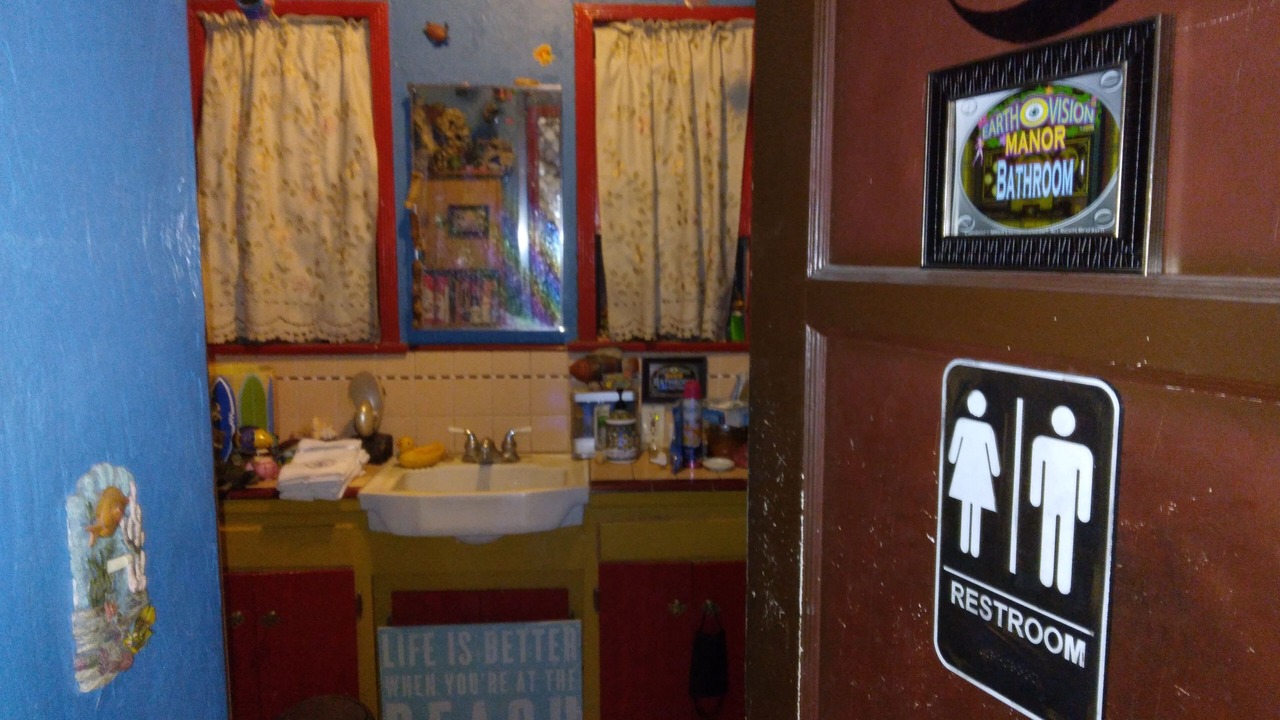 Photo of Bathroom in Valley Glen