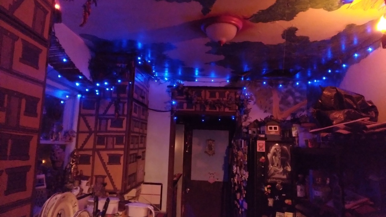 Photo of Livingroom in Valley Glen