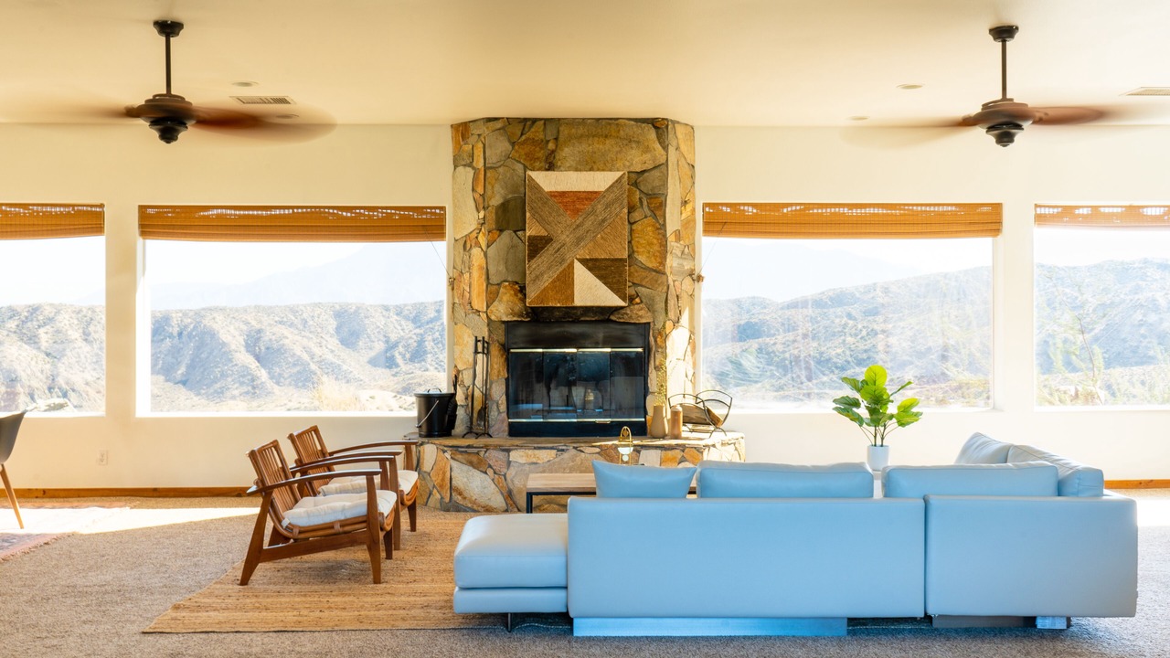 Photo of Livingroom in Morongo Valley