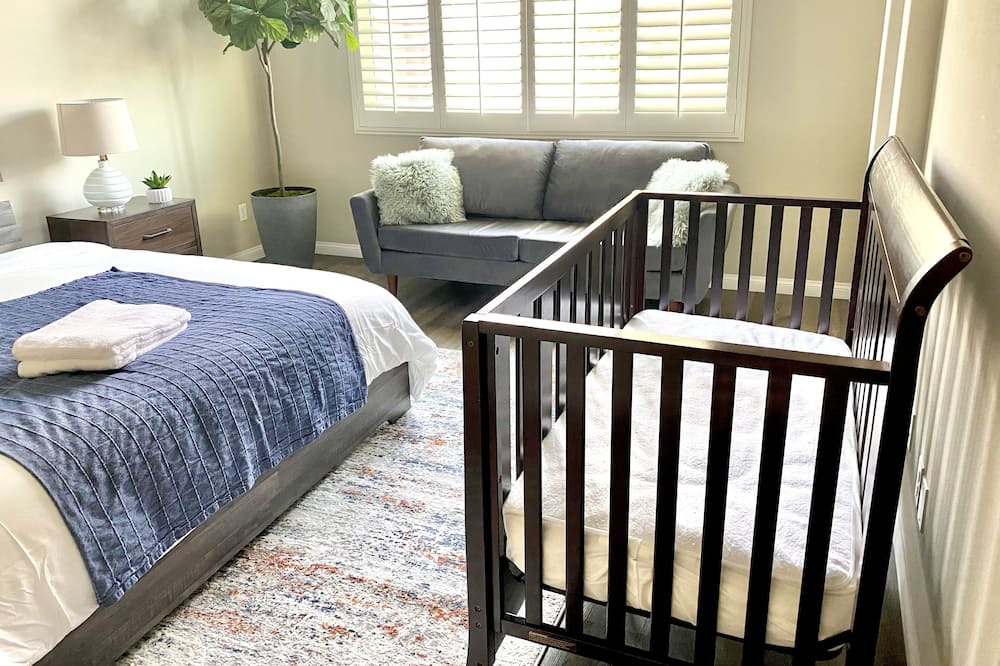 Photo of Bedroom in Mira Loma