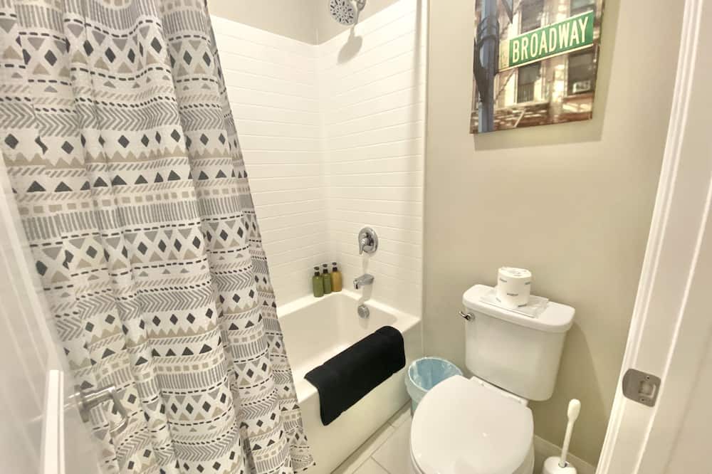 Photo of Bathroom in Mira Loma
