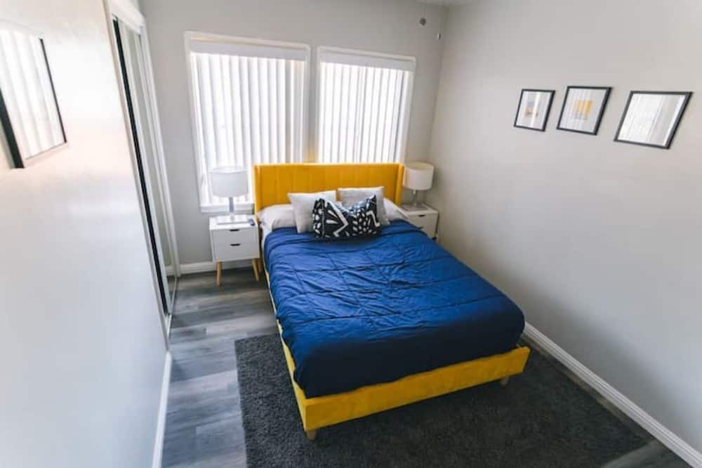 Photo of Bedroom in South Wrigley
