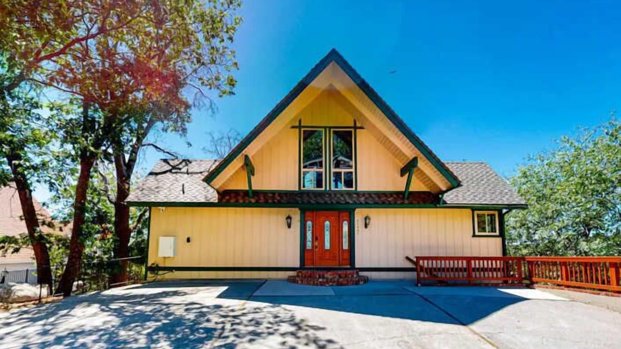 Photo of Outdoor in Lake Arrowhead