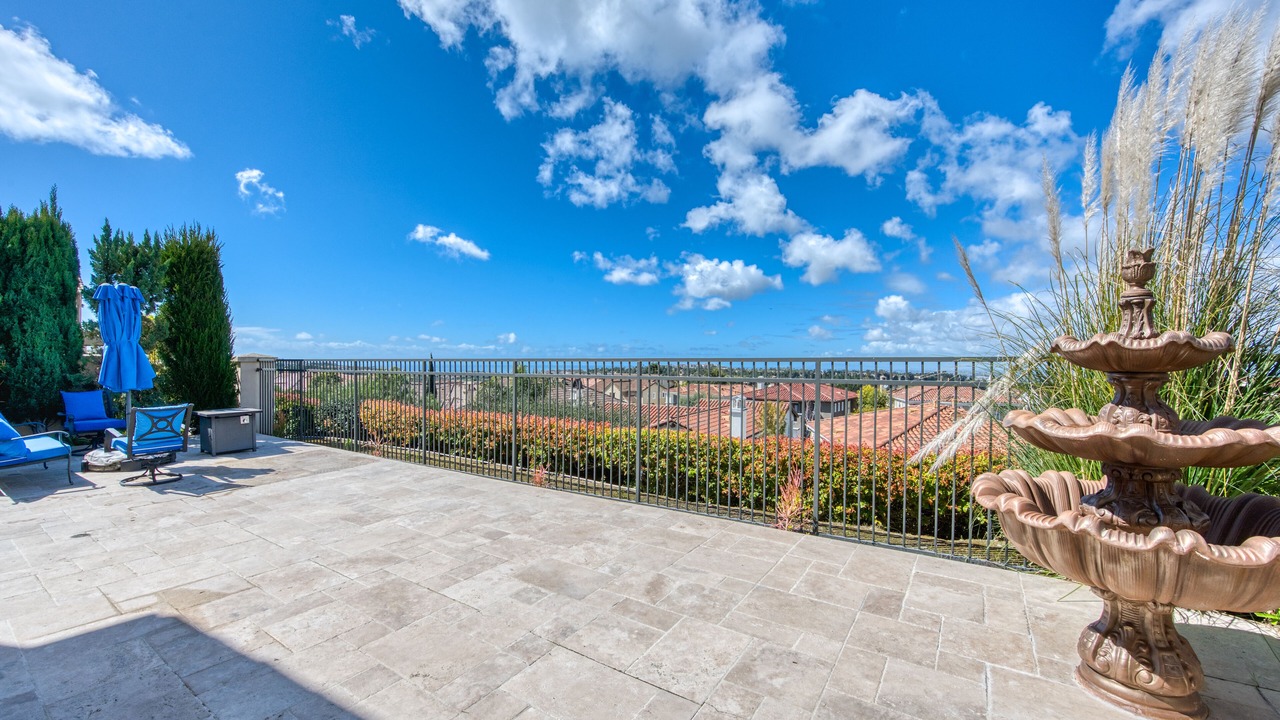 Photo of Patio Balcony in Newport Coast