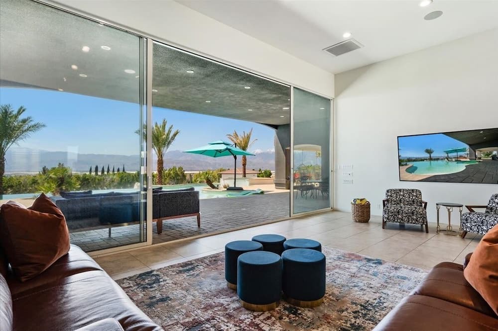 Photo of Livingroom in Thousand Palms
