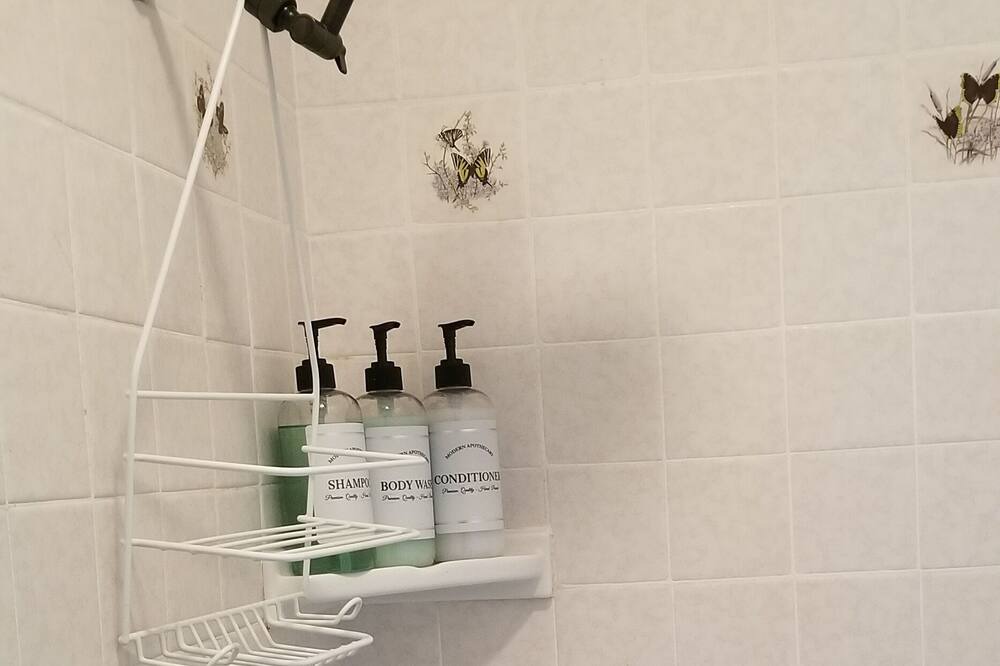 Photo of Bathroom in Mariposa
