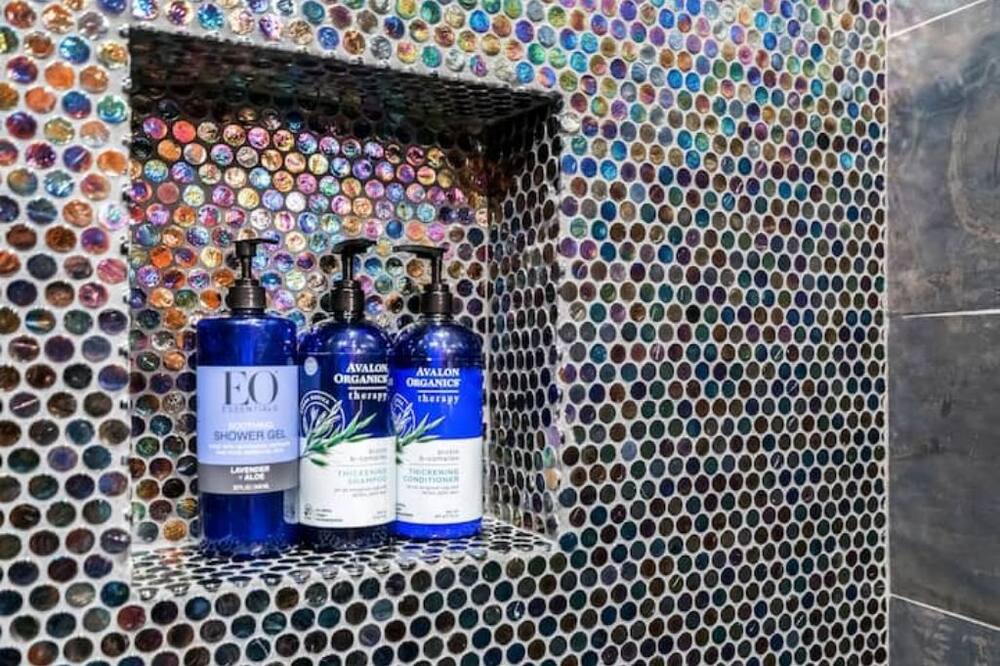 Photo of Bathroom in Mount Carmel