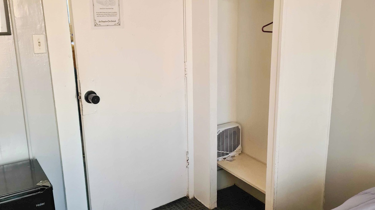 Photo of Bedroom in Hermosa Beach