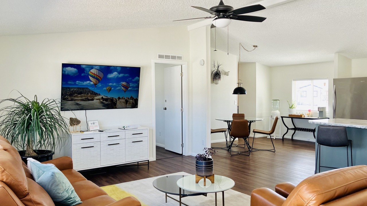 Photo of Livingroom in Tecopa