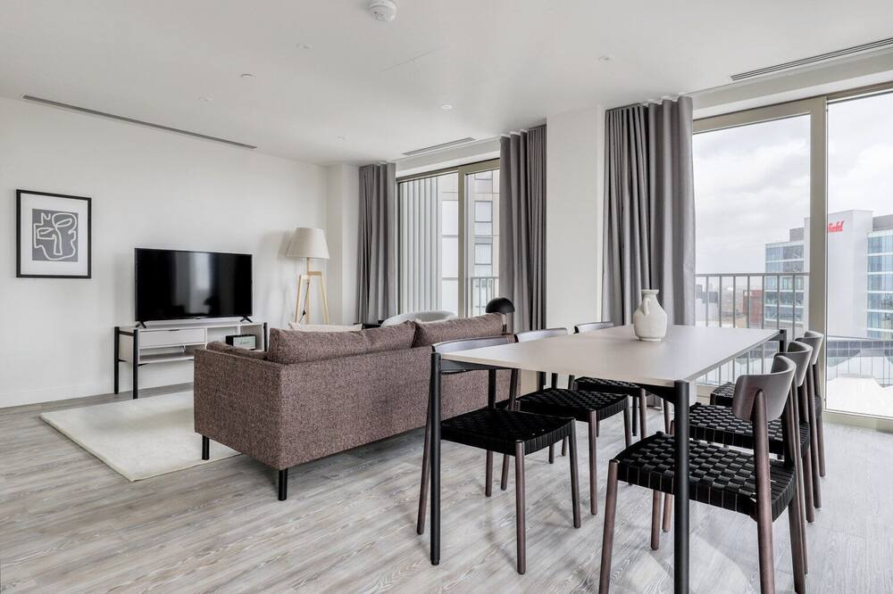 Photo of Livingroom in Stratford and New Town