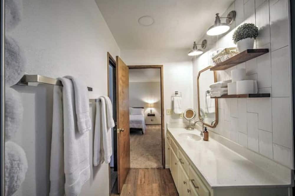 Photo of Kitchen in Crestline