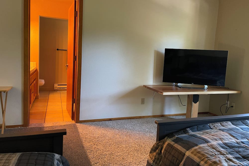 Photo of Bedroom in Pollock Pines
