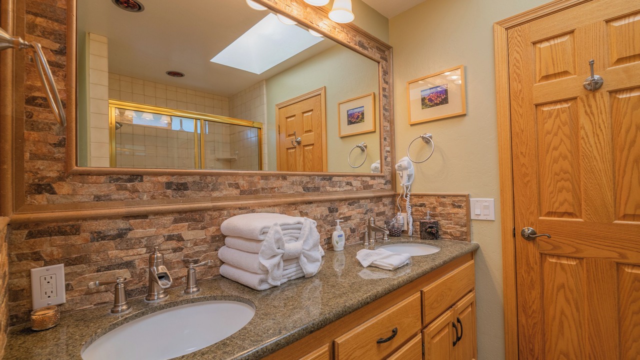 Photo of Bathroom in Eagle Mountain Estates