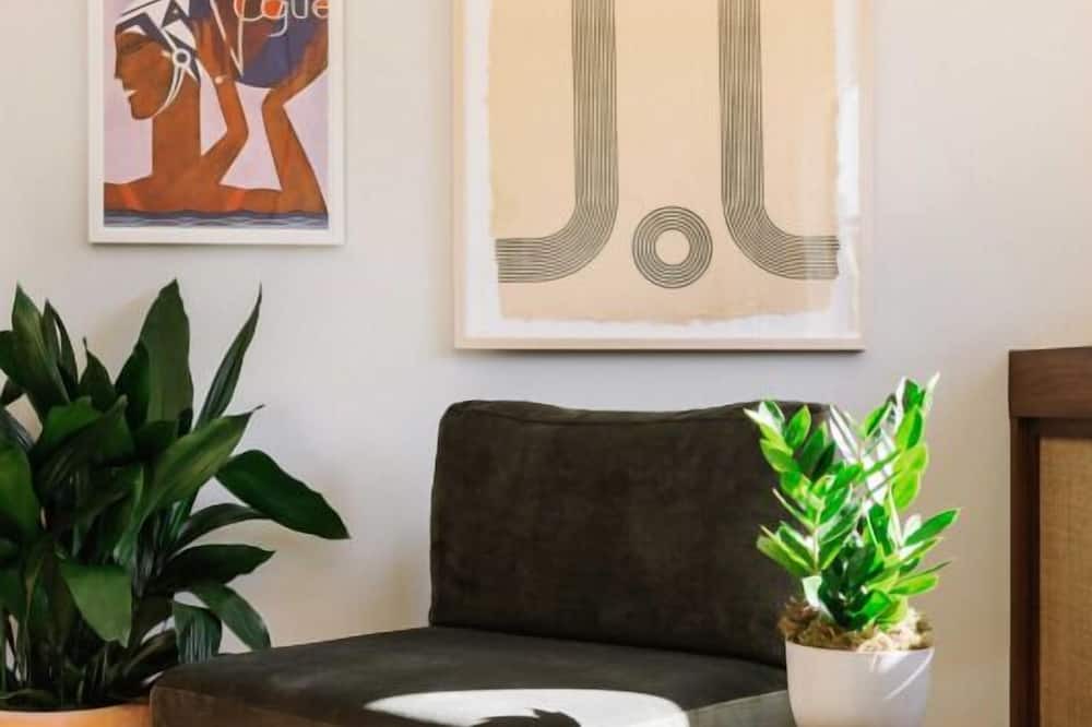 Photo of Livingroom in Sunset Junction