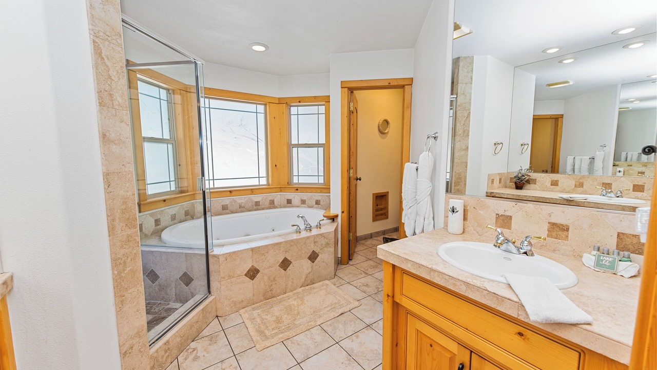 Photo of Bathroom in Castle Glen Estates