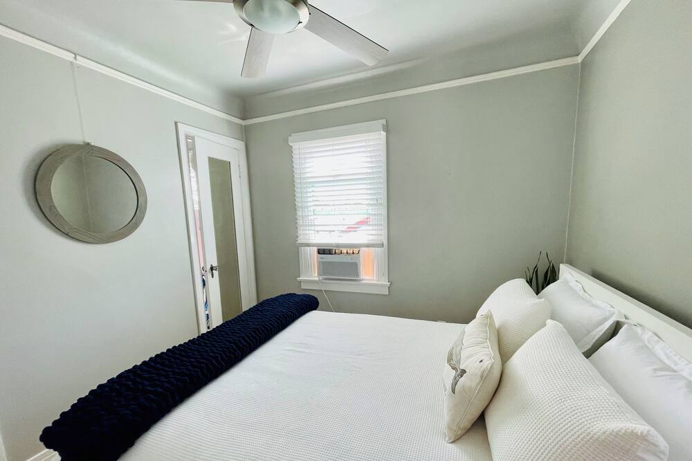 Photo of Bedroom in Belmont Heights