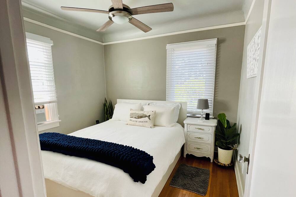 Photo of Bedroom in Belmont Heights