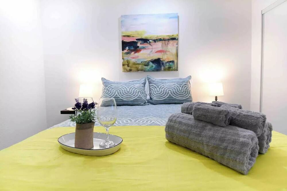 Photo of Livingroom in Rialto