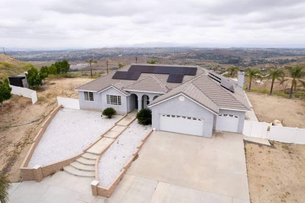 Photo of Outdoor in Perris