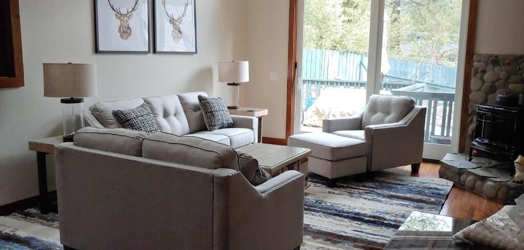 Photo of Livingroom in Idyllwild
