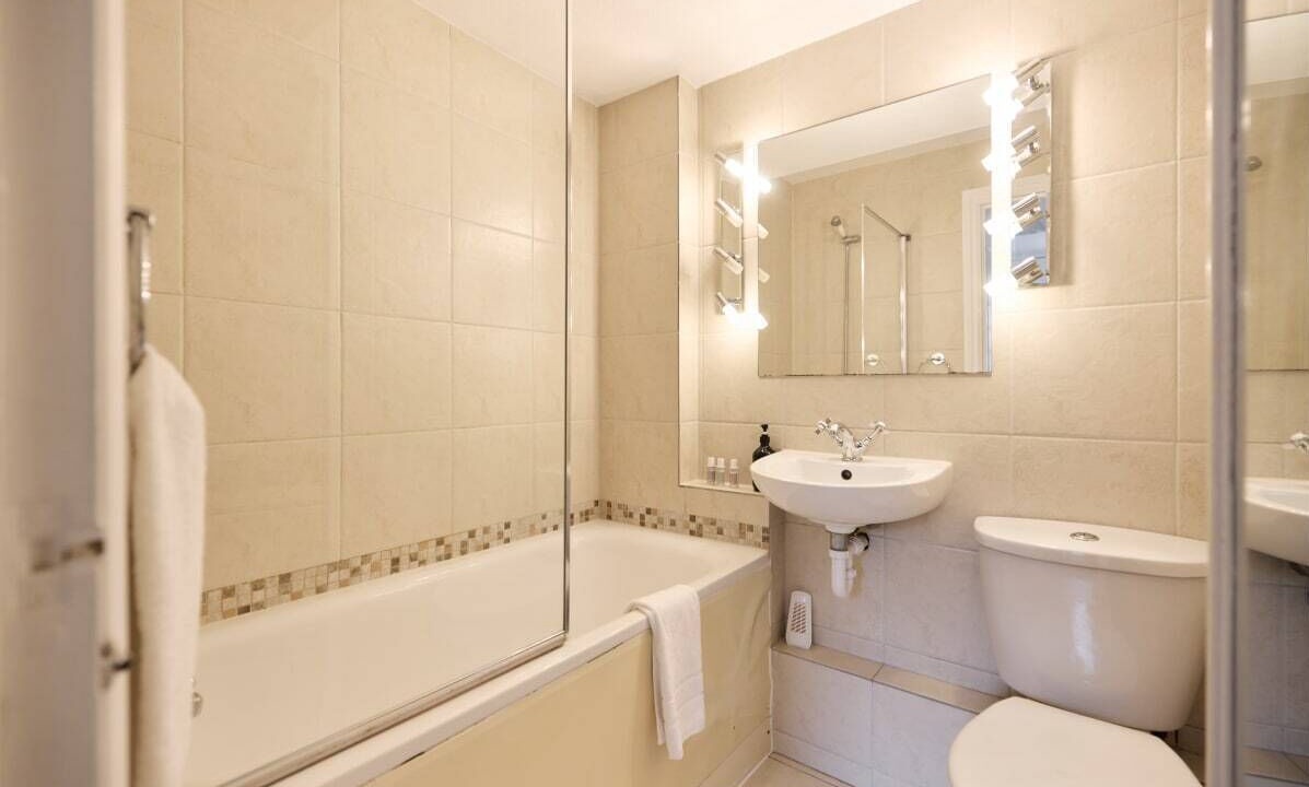 Photo of Bathroom in Norland