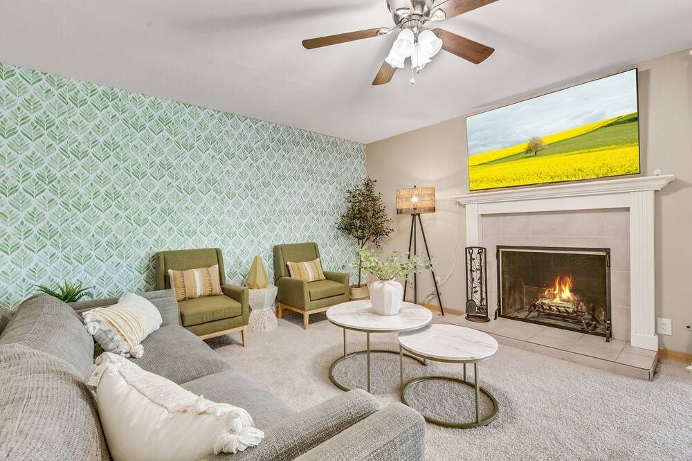 Photo of Livingroom in Santa Clarita