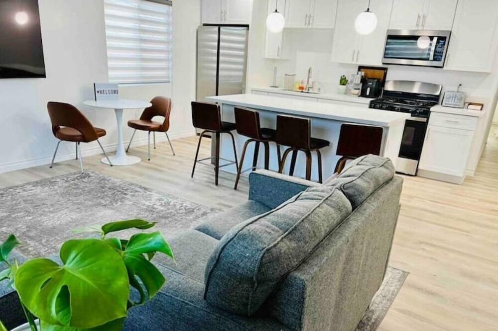 Photo of Livingroom in Norwalk