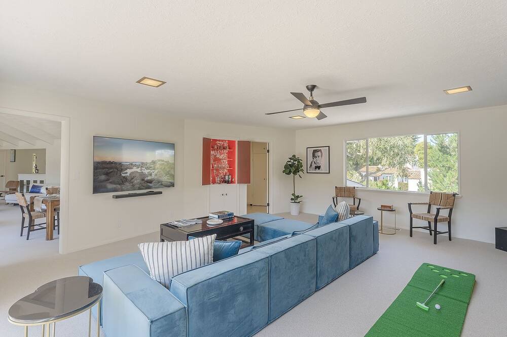 Photo of Livingroom in Pebble Beach