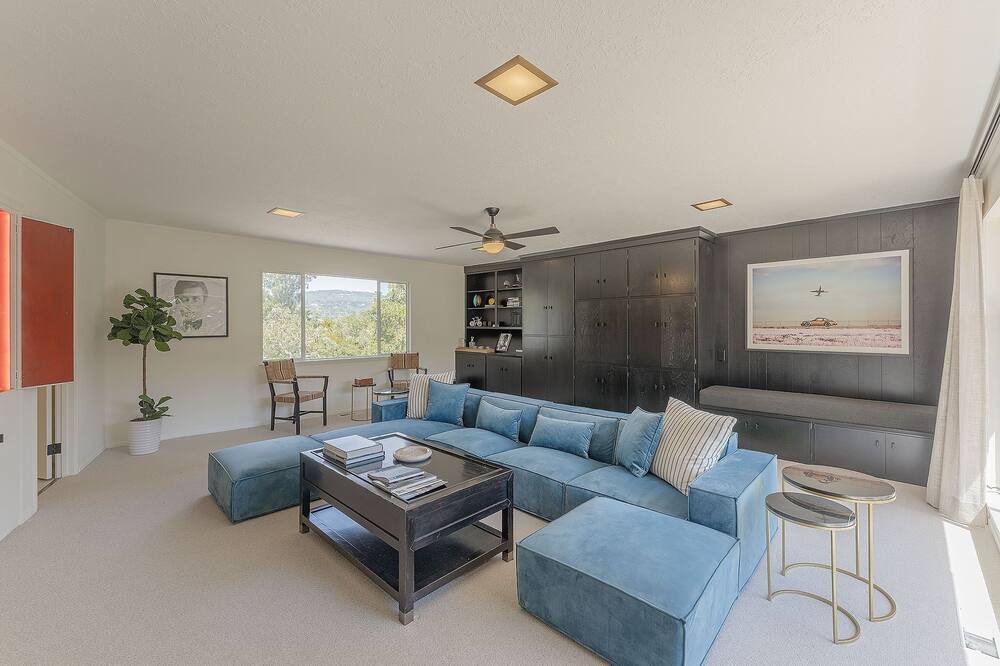 Photo of Livingroom in Pebble Beach