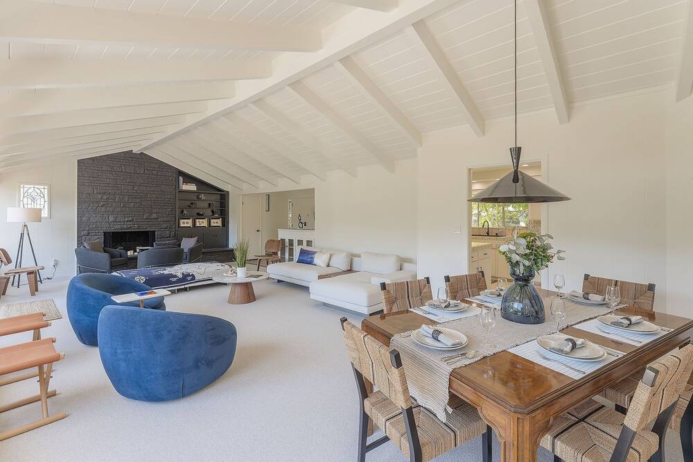 Photo of Livingroom in Pebble Beach