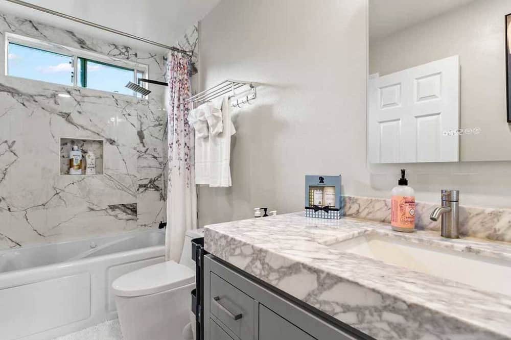 Photo of Bathroom in Valle Lindo