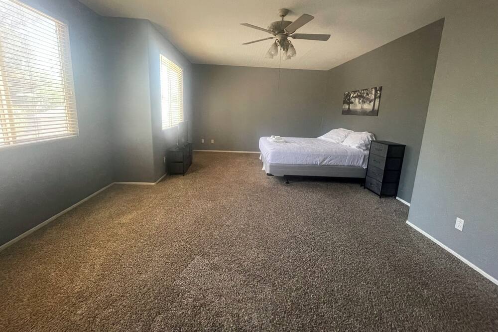 Photo of Bedroom in Glen Avon