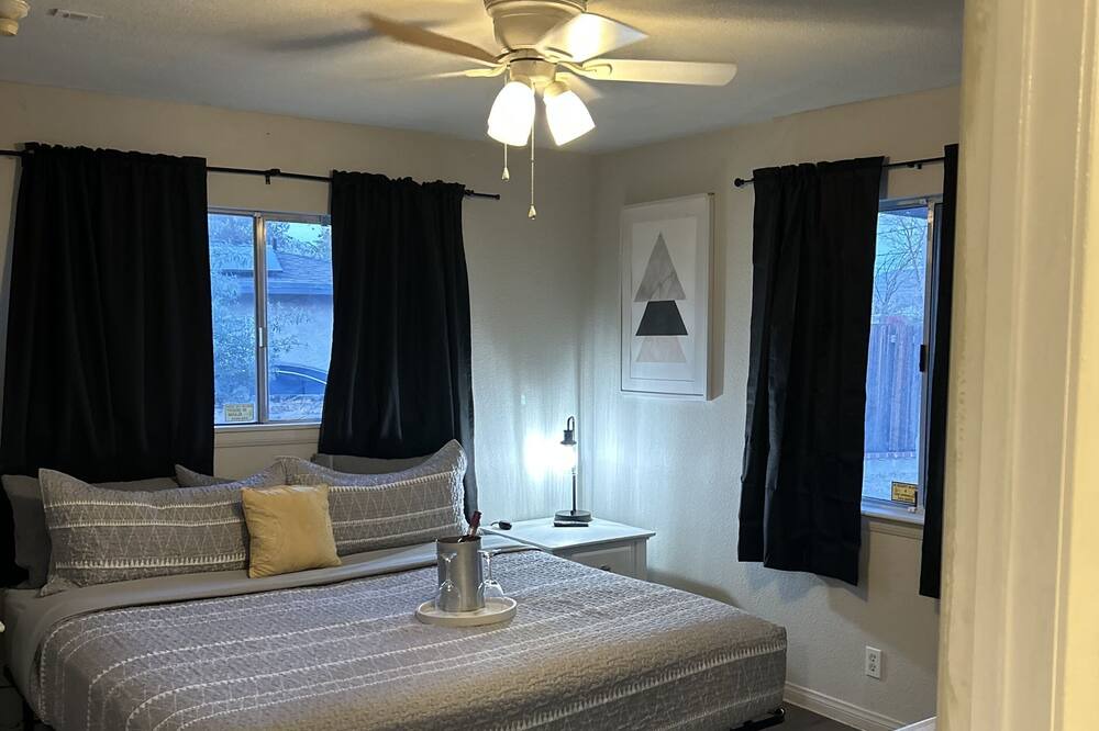 Photo of Bedroom in Apple Valley