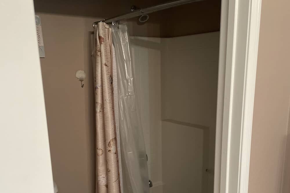 Photo of Bathroom in Calimesa
