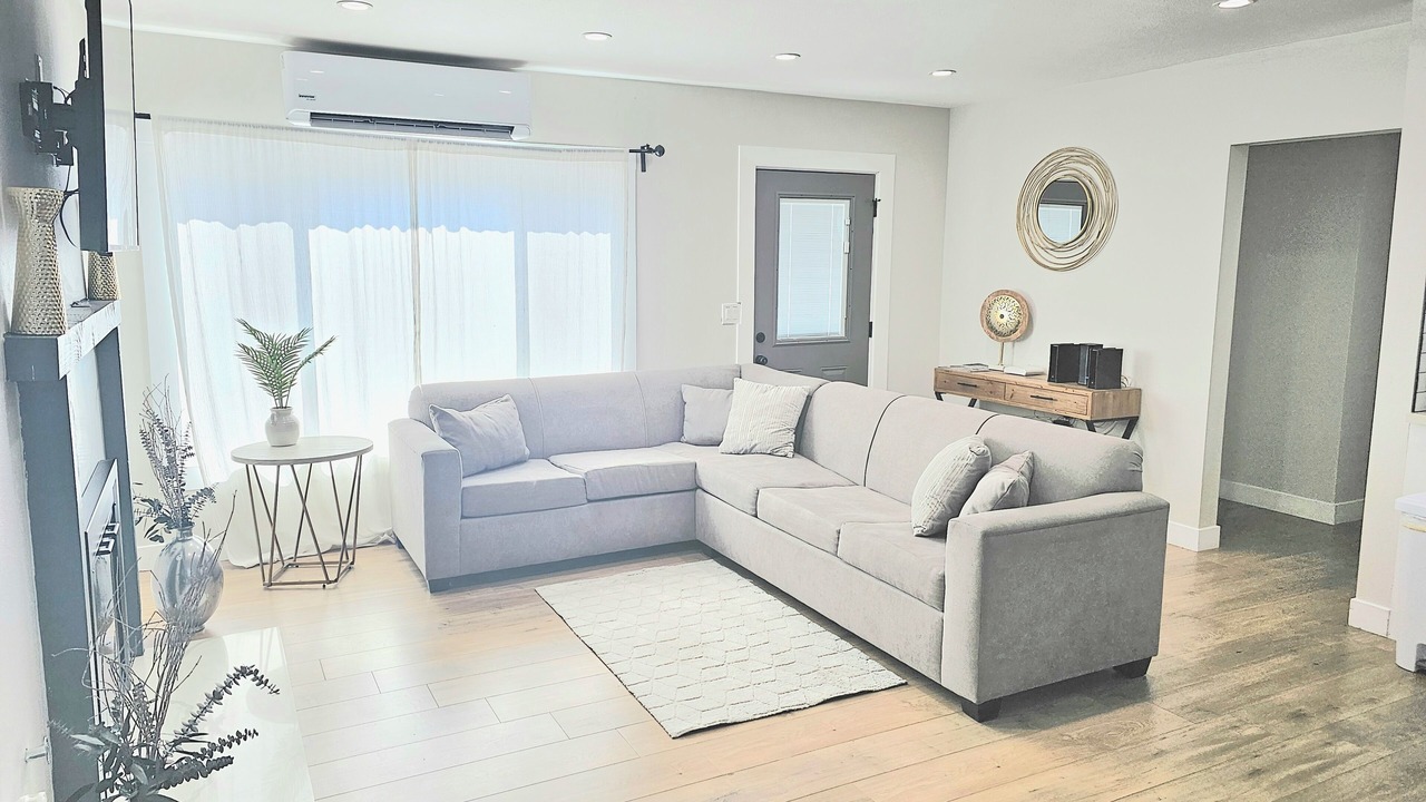 Photo of Livingroom in Paramount