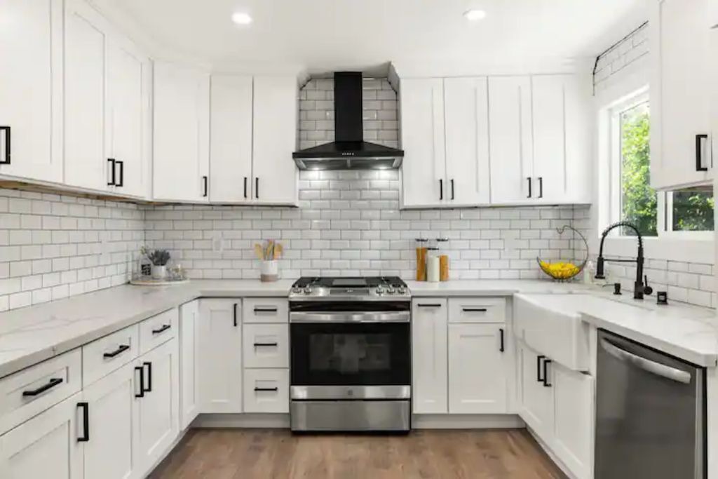 Photo of Kitchen in Paramount