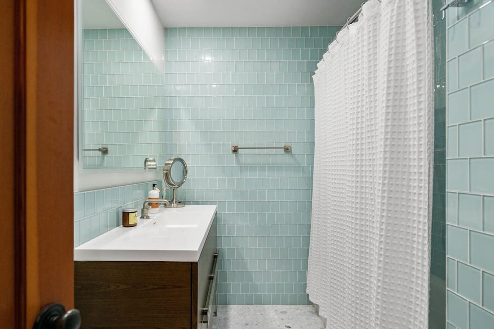 Photo of Bathroom in Roseville - Fleet Ridge