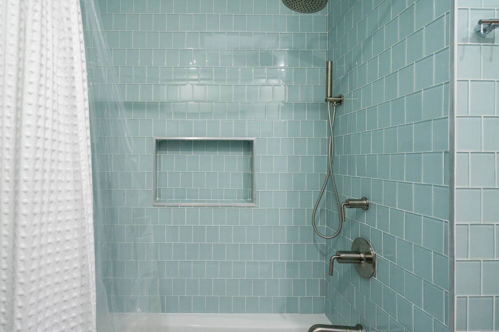 Photo of Bathroom in Roseville - Fleet Ridge