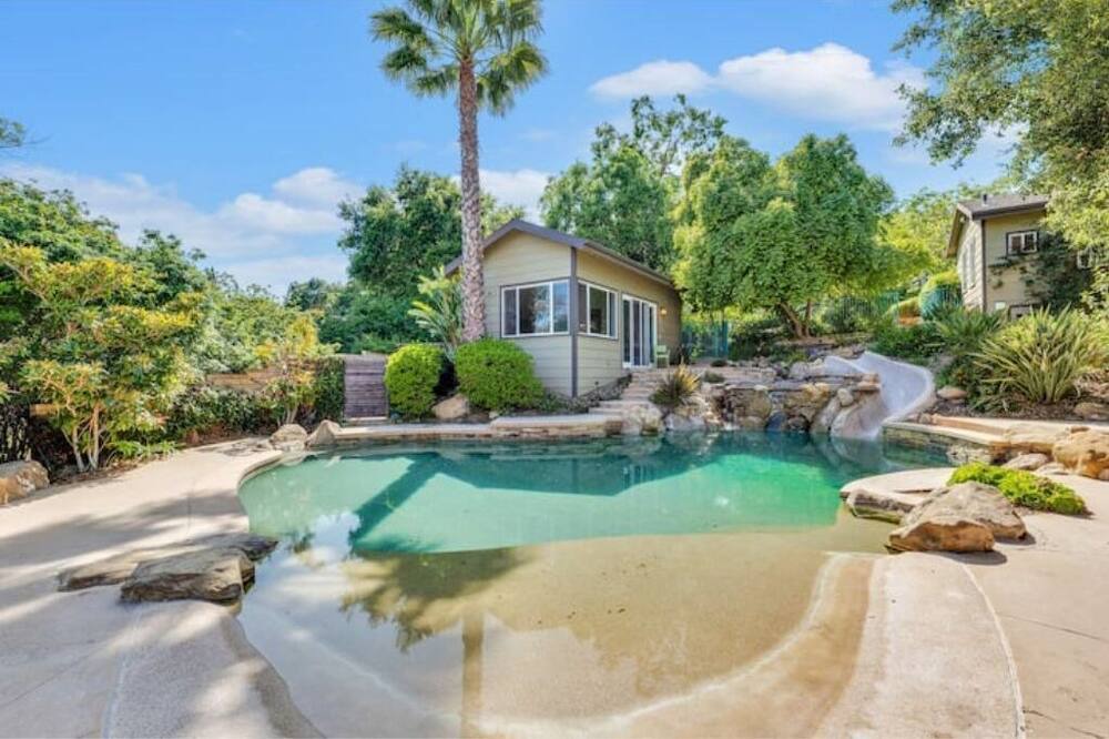 Photo of Outdoor in Chatsworth