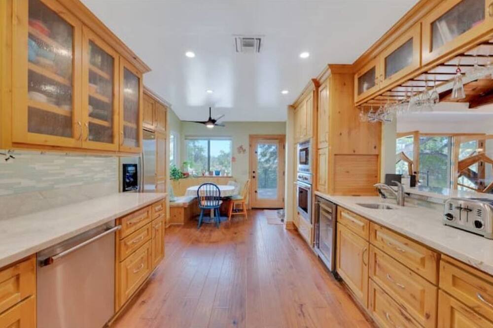 Photo of Kitchen in Chatsworth
