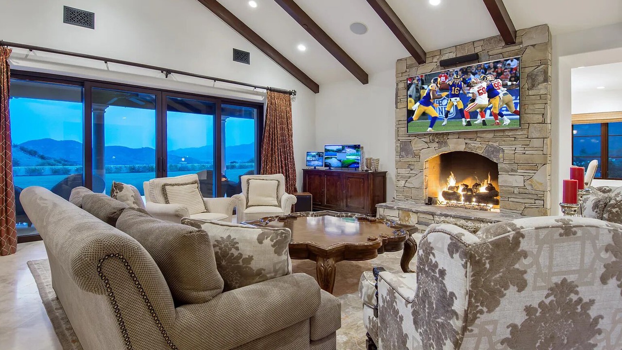 Photo of Livingroom in Thousand Oaks