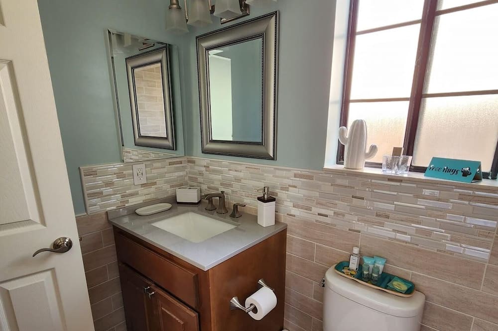 Photo of Bathroom in Ridgecrest