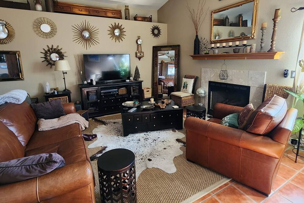 Photo of Livingroom in Ridgecrest