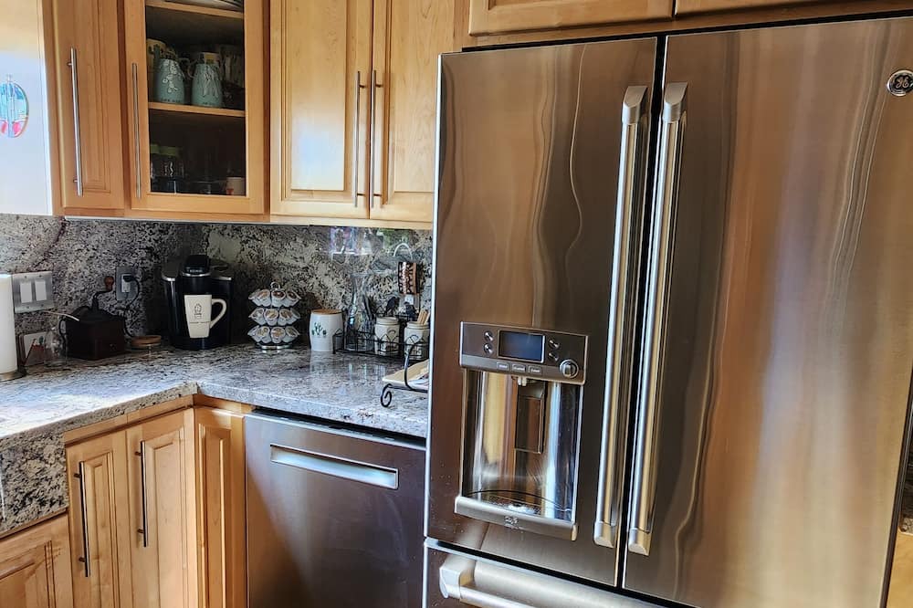 Photo of Kitchen in Ridgecrest